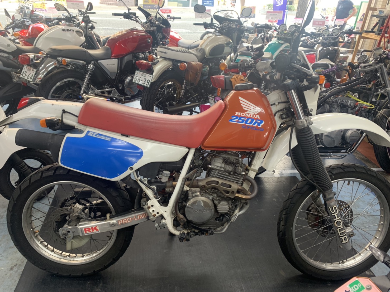 Honda Xlr250r エンジン不調修理 ストラテジー 福岡市にある街のバイク屋さん 販売 修理 買取なんでもお任せください