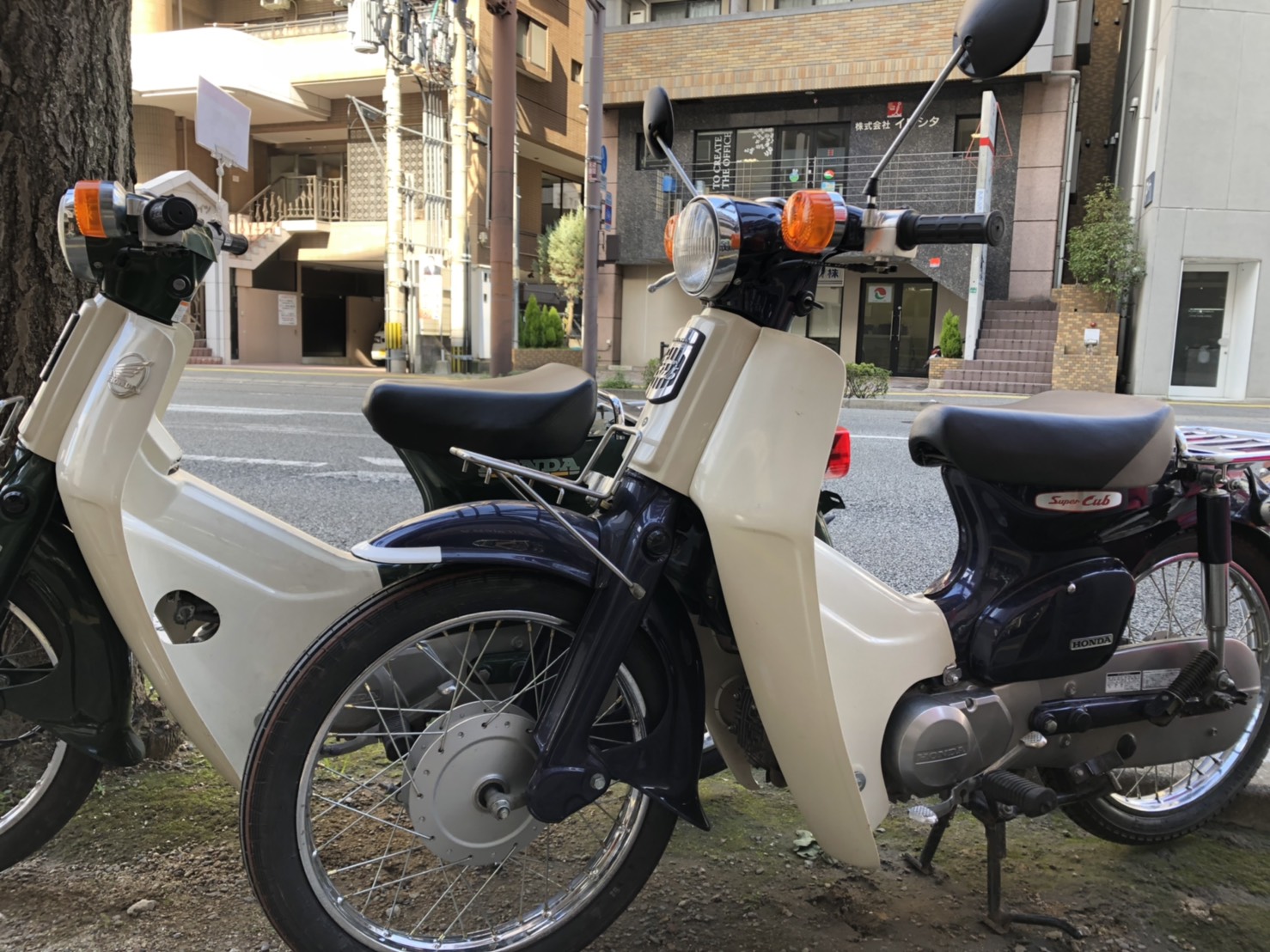 Hondaスーパーカブ90の中古バイク ストラテジー 福岡市にある街のバイク屋さん 販売 修理 買取なんでもお任せください
